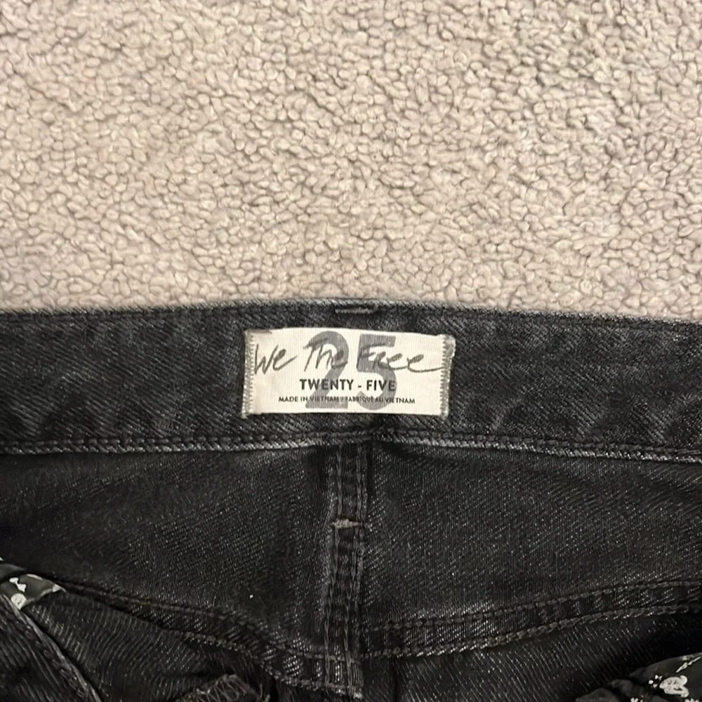 Free people black jean shorts - Picture 3 of 3